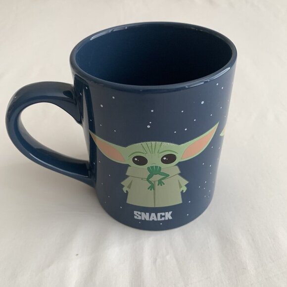 Star Wars Snack Attack Protect The Mandalorian Grogu 3 Sided Coffee Mug 12oz New - Picture 1 of 7